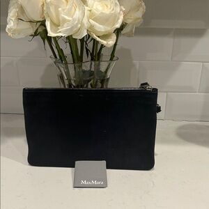 MaxMara Elegant Navy Suede Clutch